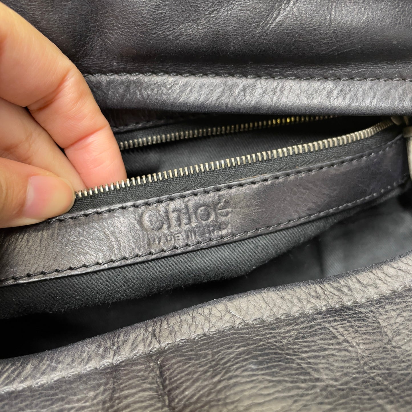 🔥 Pre-owned CHLOÉ oil slick silverado bag 🔥
