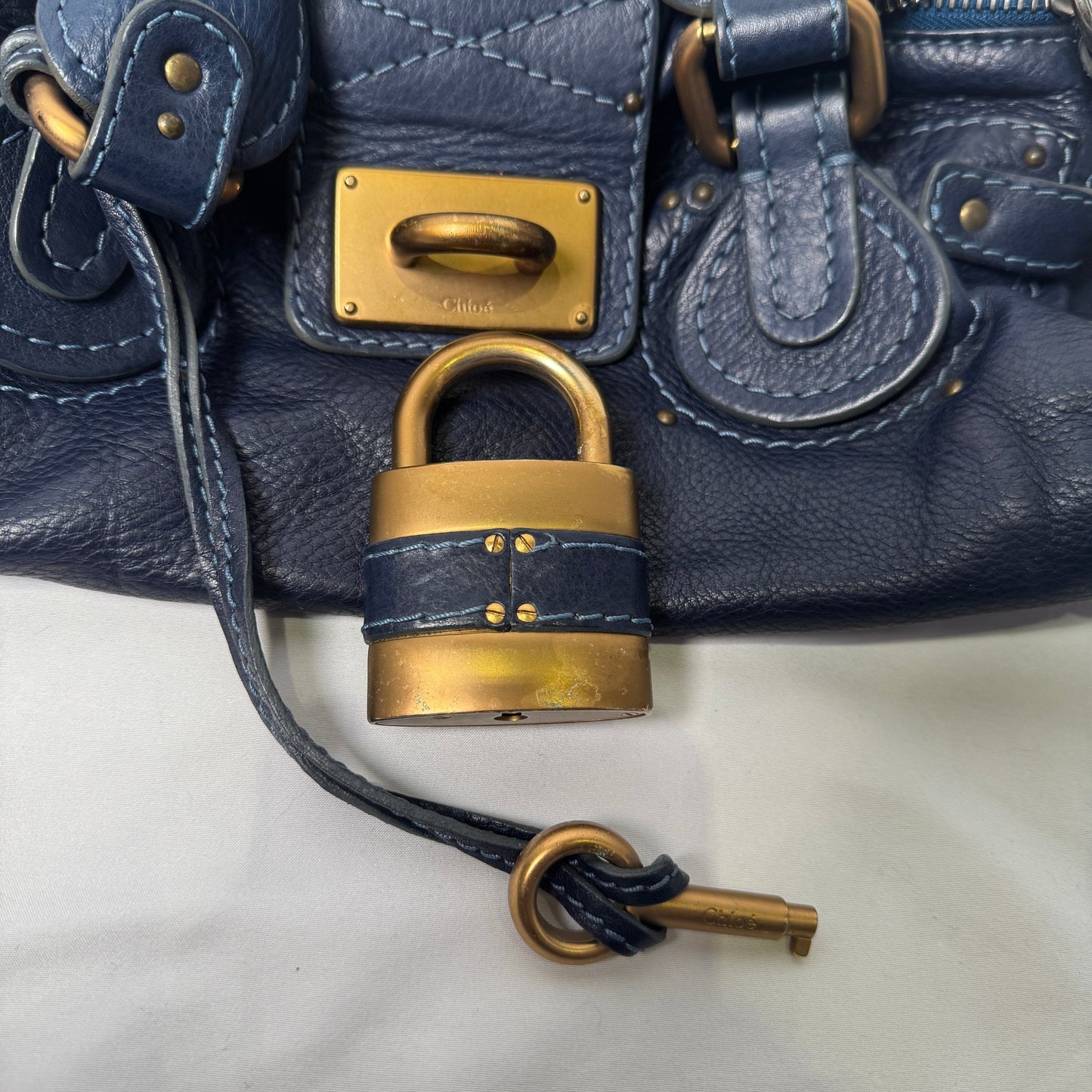 🔥 Pre-owned CHLOÉ 2005 navy paddington 🔥