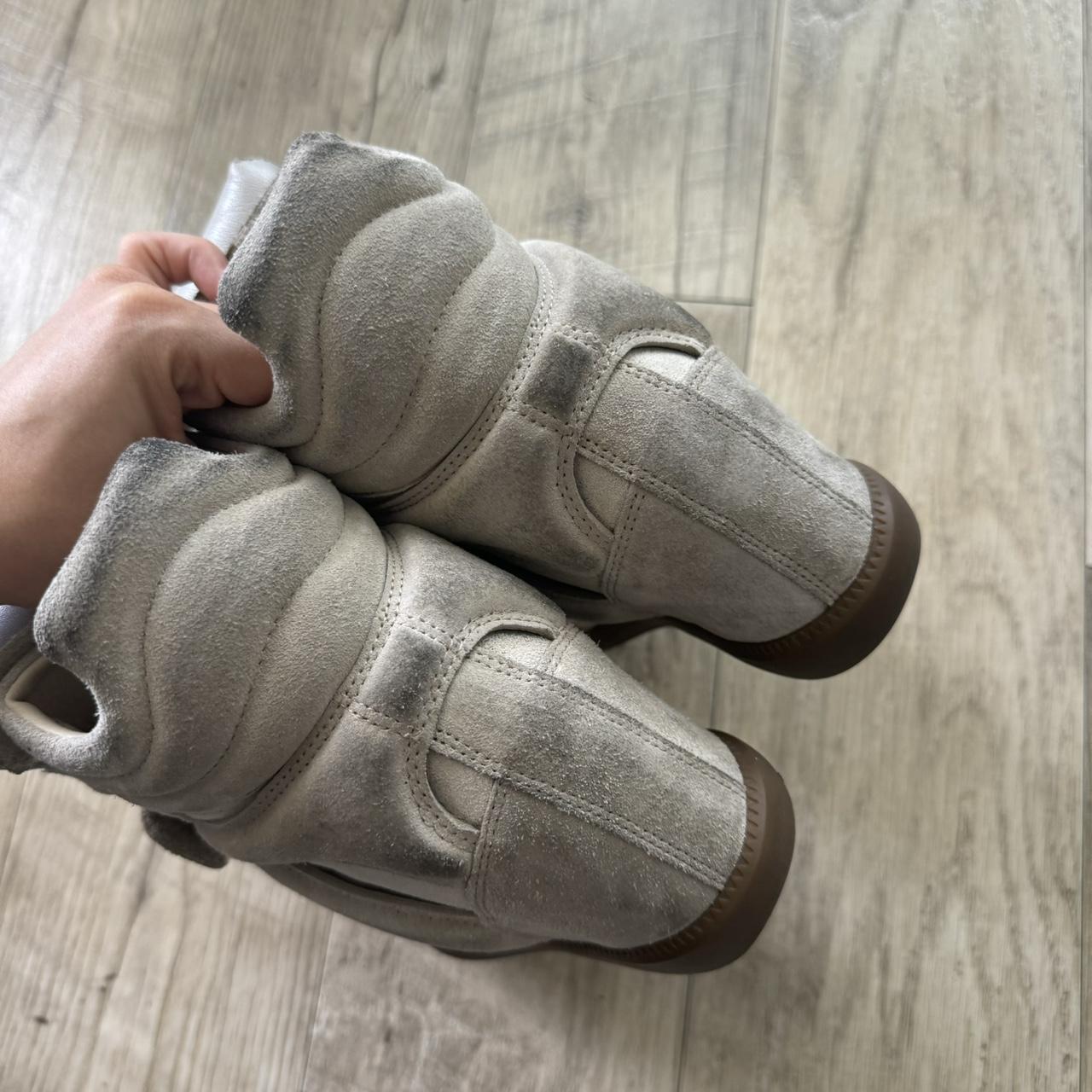 Authentic Isabel Marant Bekett Wedge Sneakers – Ecru